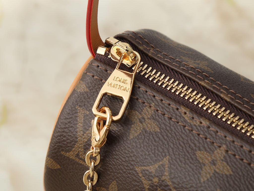 B1N56E21 Popular leather bag
