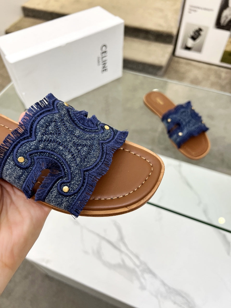 Z2Q55CL25 Popular  leather shoes