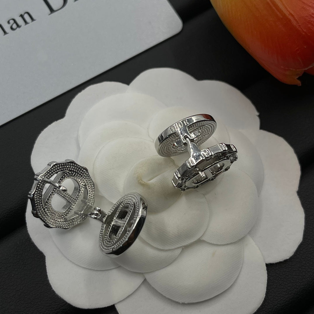 X1Z94D1061E Popular  Earrings