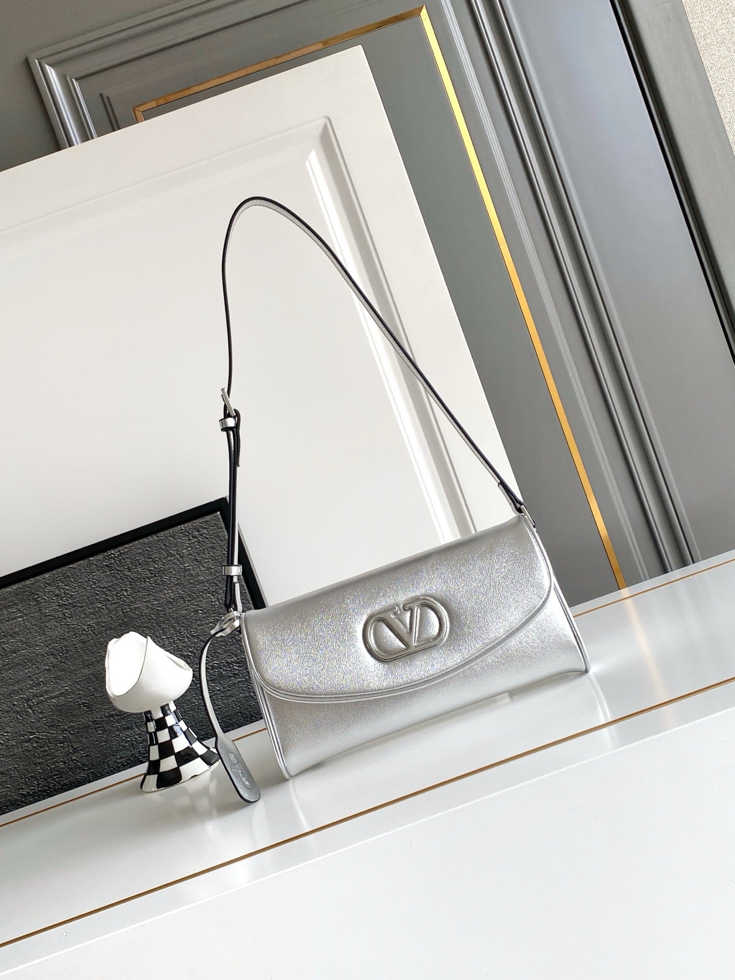 B1R76VL33 Popular leather bag