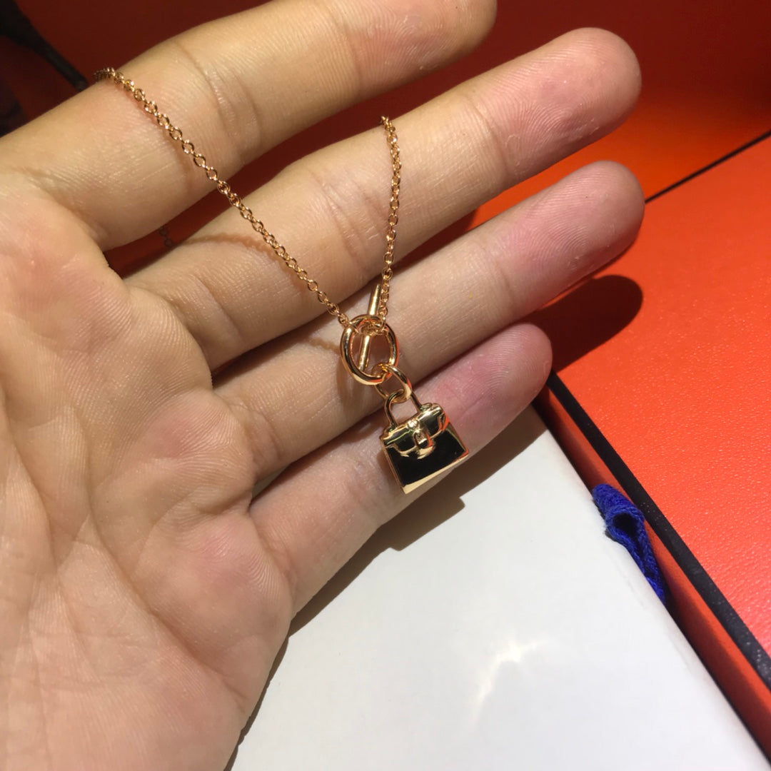 X1Q85H325X Popular Necklaces