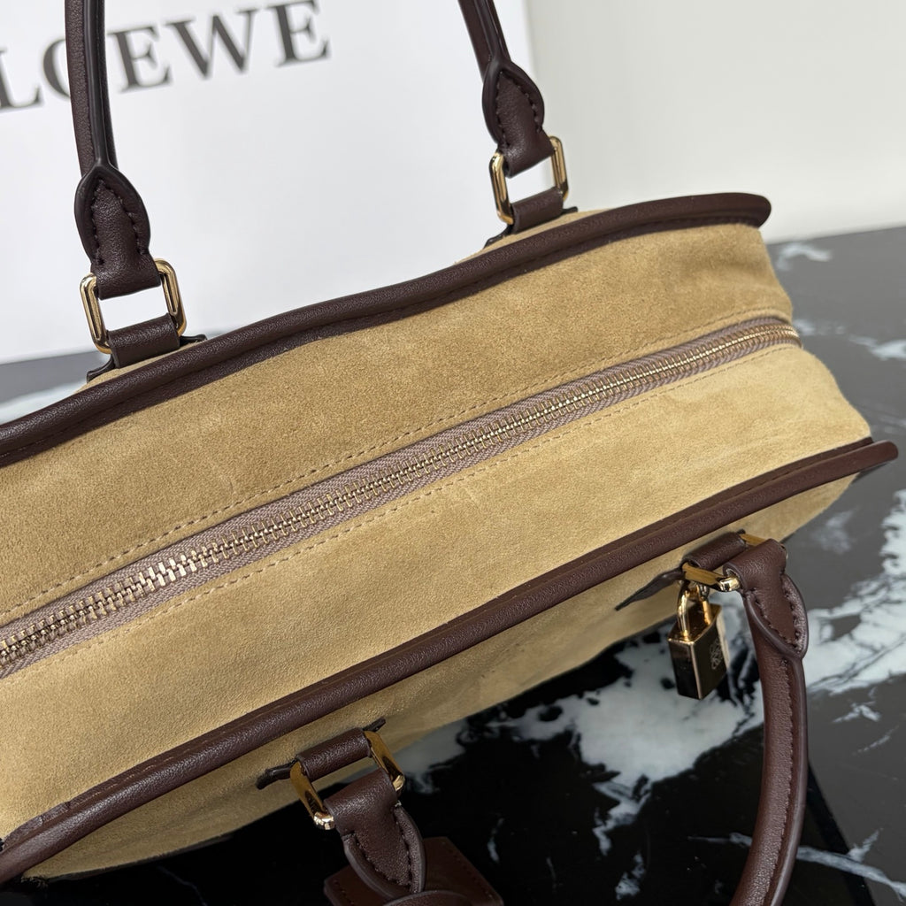 B1R66A12 Popular leather bag