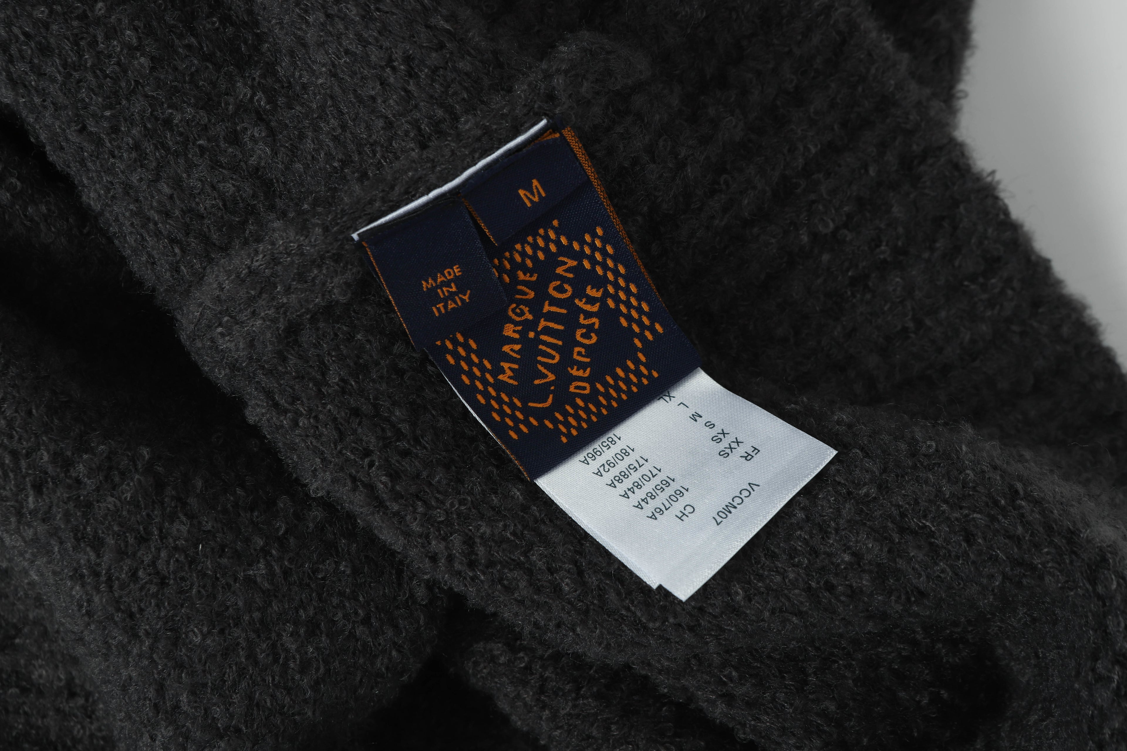 U1Z05E457 Popular Sweaters