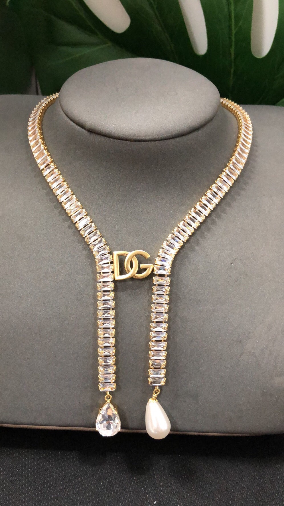 X1Q85A439X Popular Necklace.Bracelets