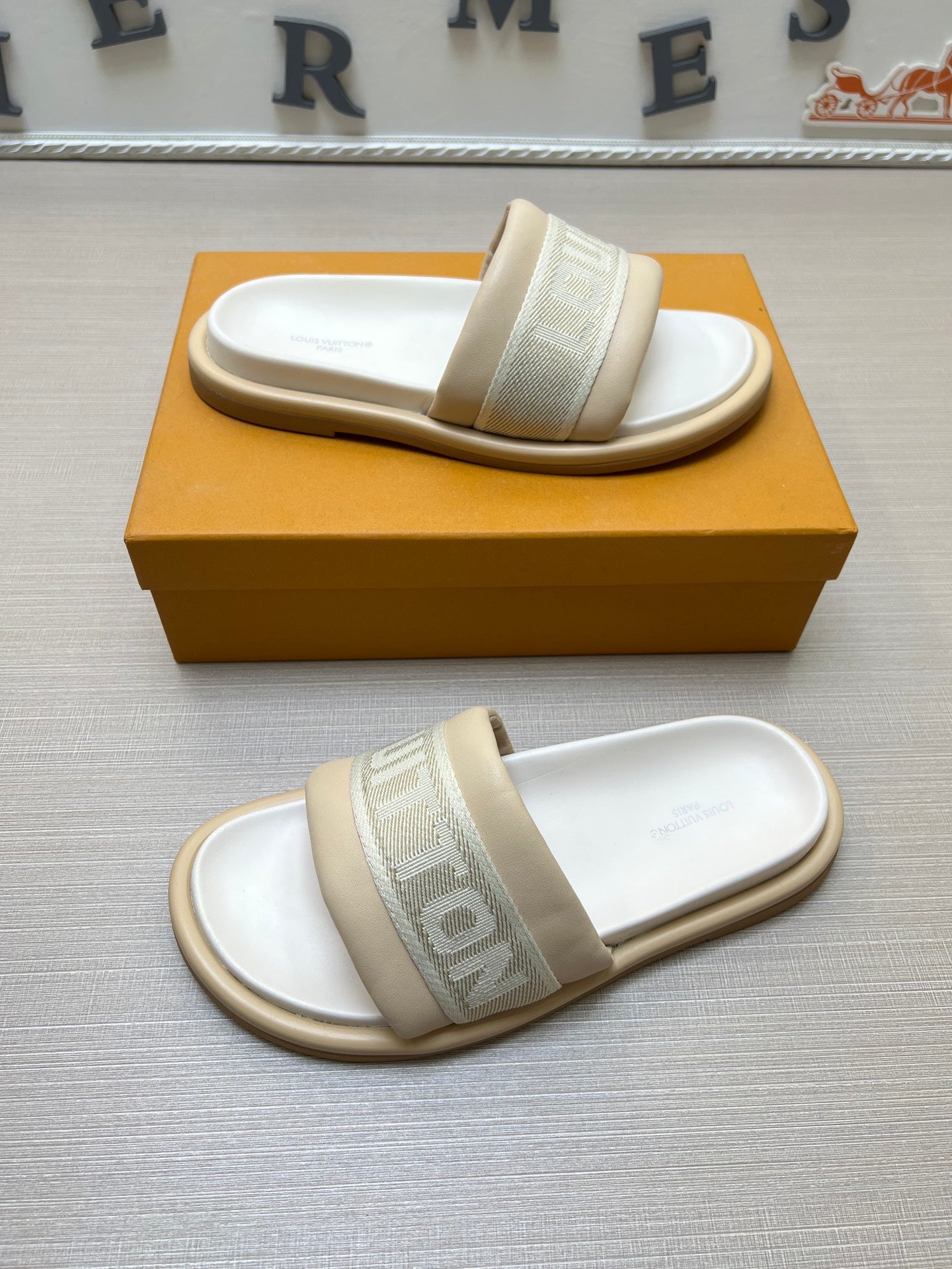 Z5Z35E299 Popular Slippers