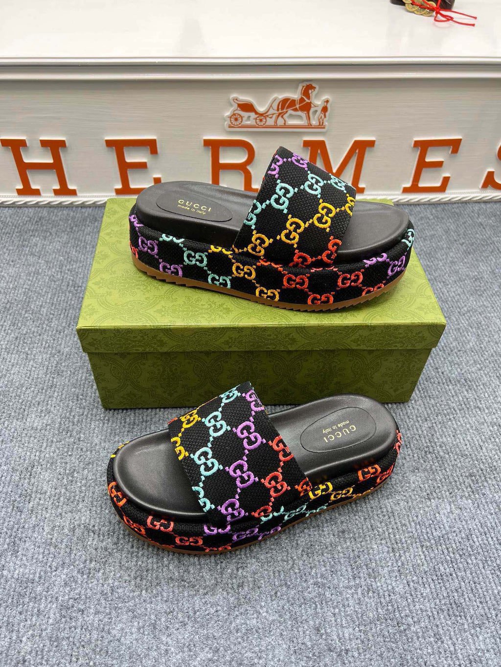 Z5ZB122 Popular slippers  Sole thickness 5.5cm