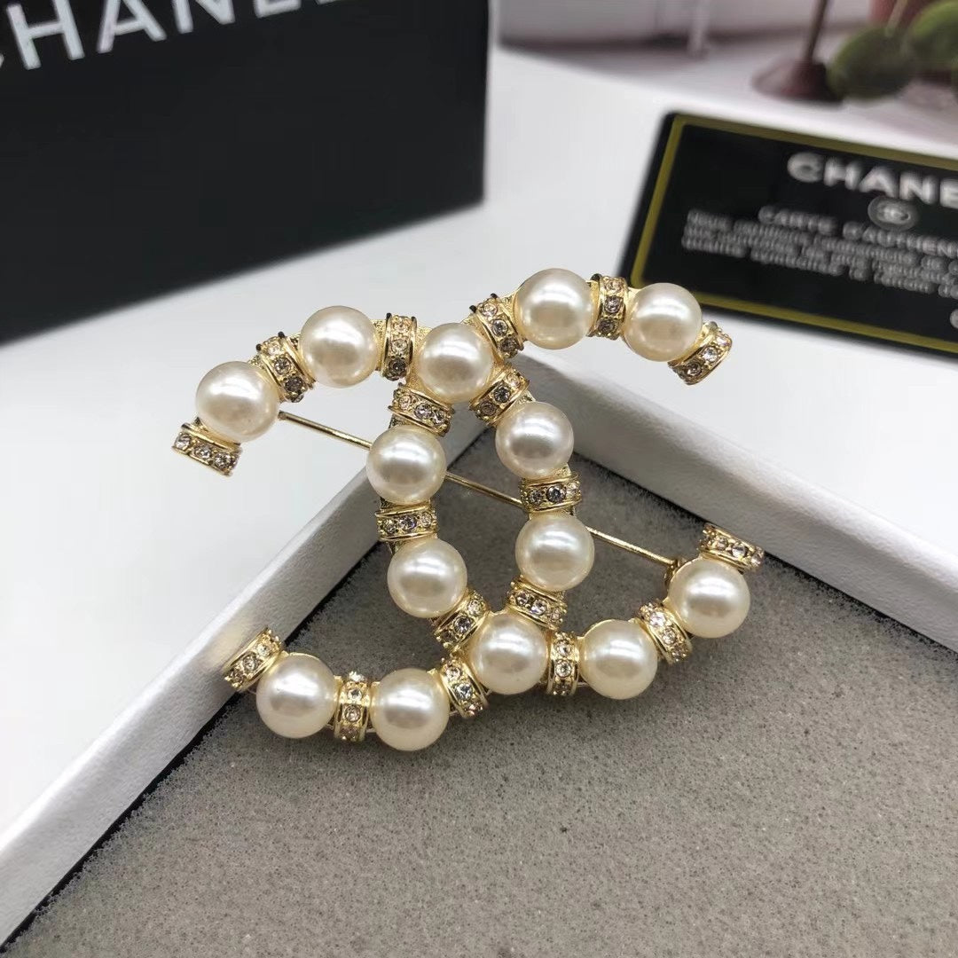 X14C865 Popular Brooch
