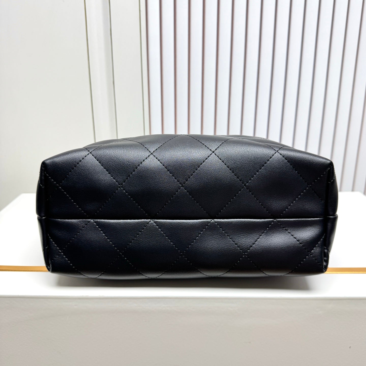 B1P46C19 Popular leather bag