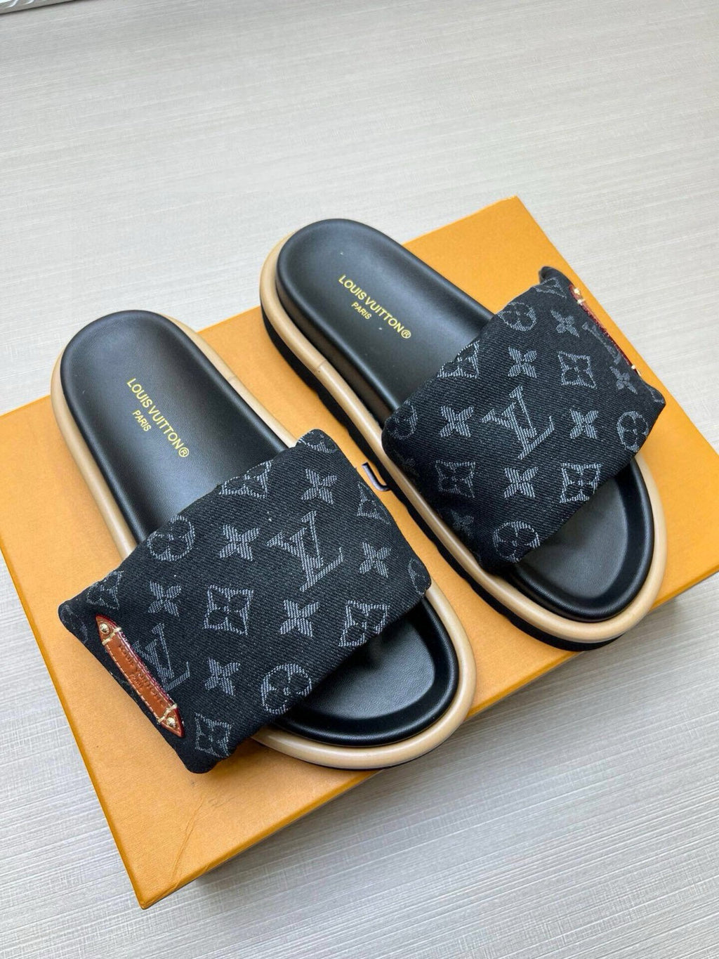 Z5QE8  Popular Slippers