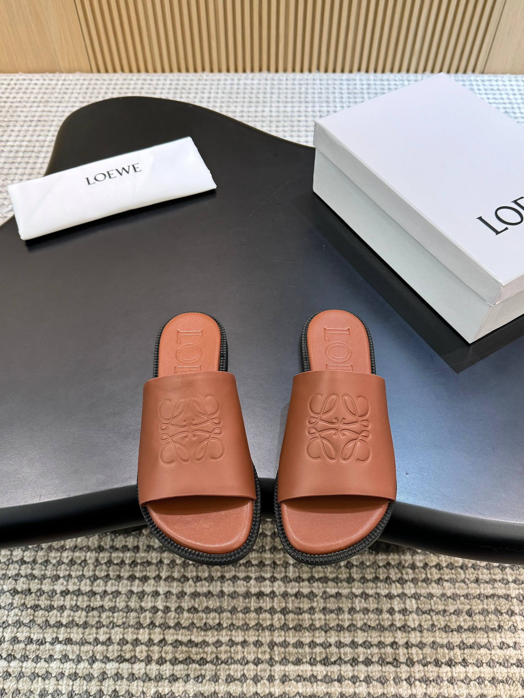 Z2R66A18 Popular high-quality leather shoes