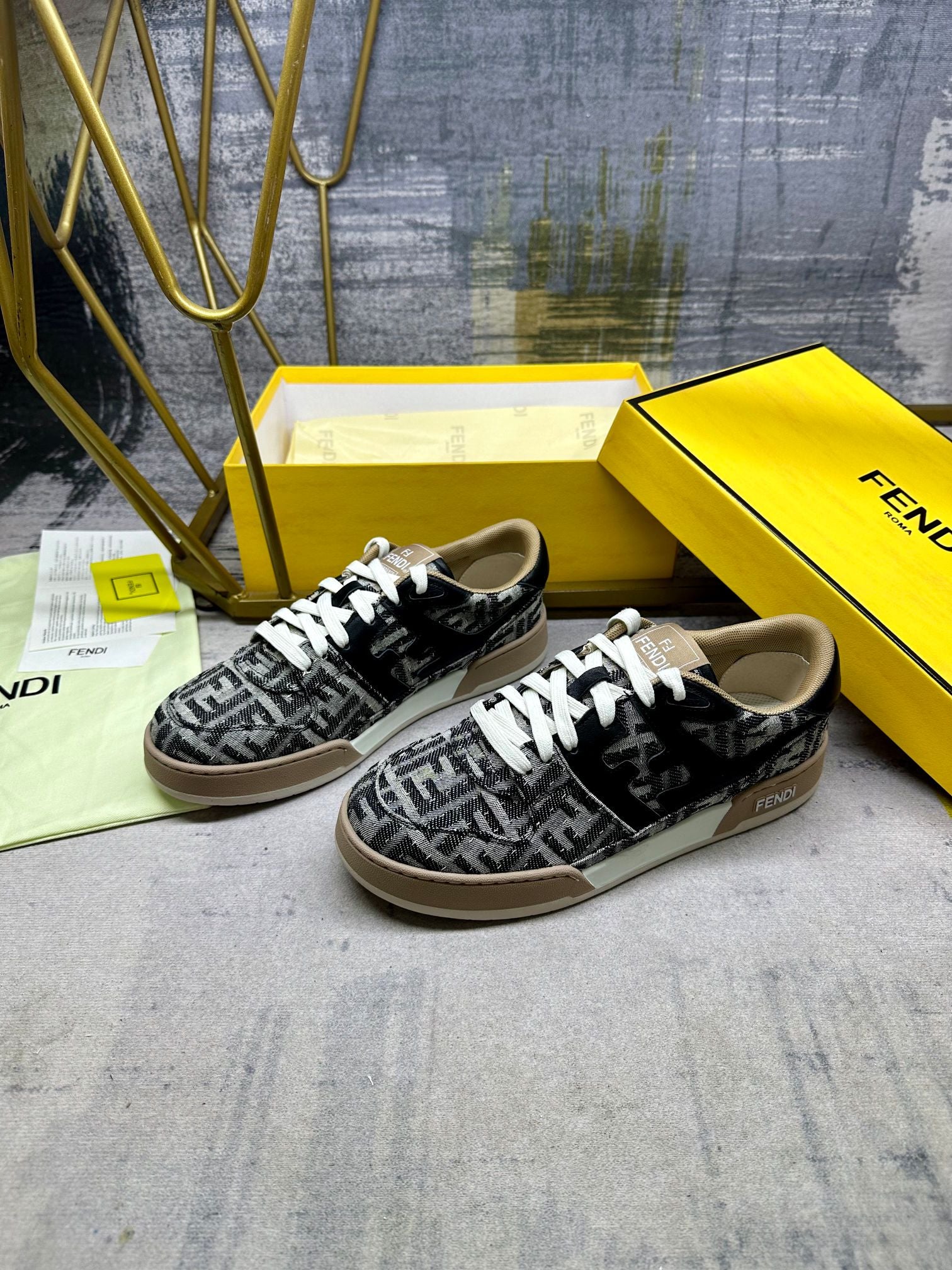 Z2N95F14 Popular high-quality shoes