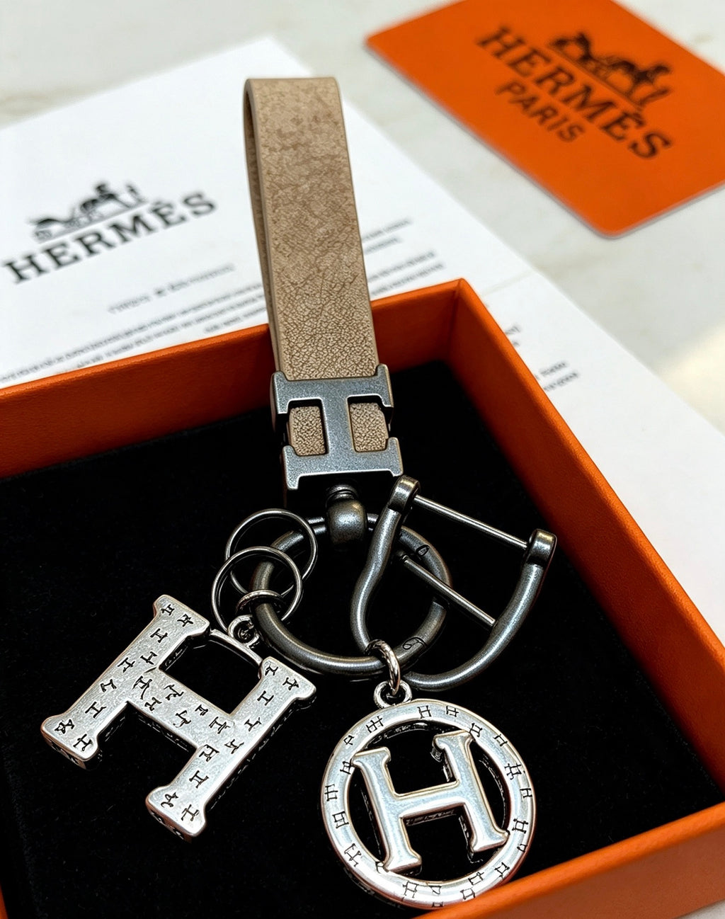 A1R76H106 Popular bag 's charms accessories