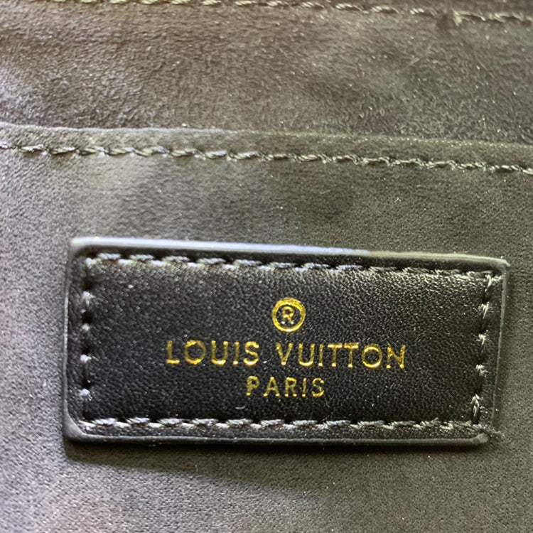 B1X41E103 Popular  leather bag 