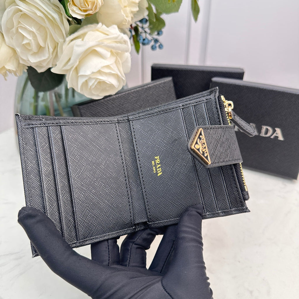 B1P36P1 Popular card holder