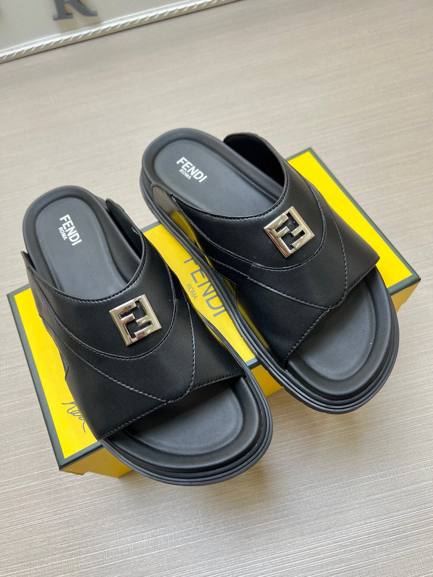 Z5LF221 Popular Slippers
