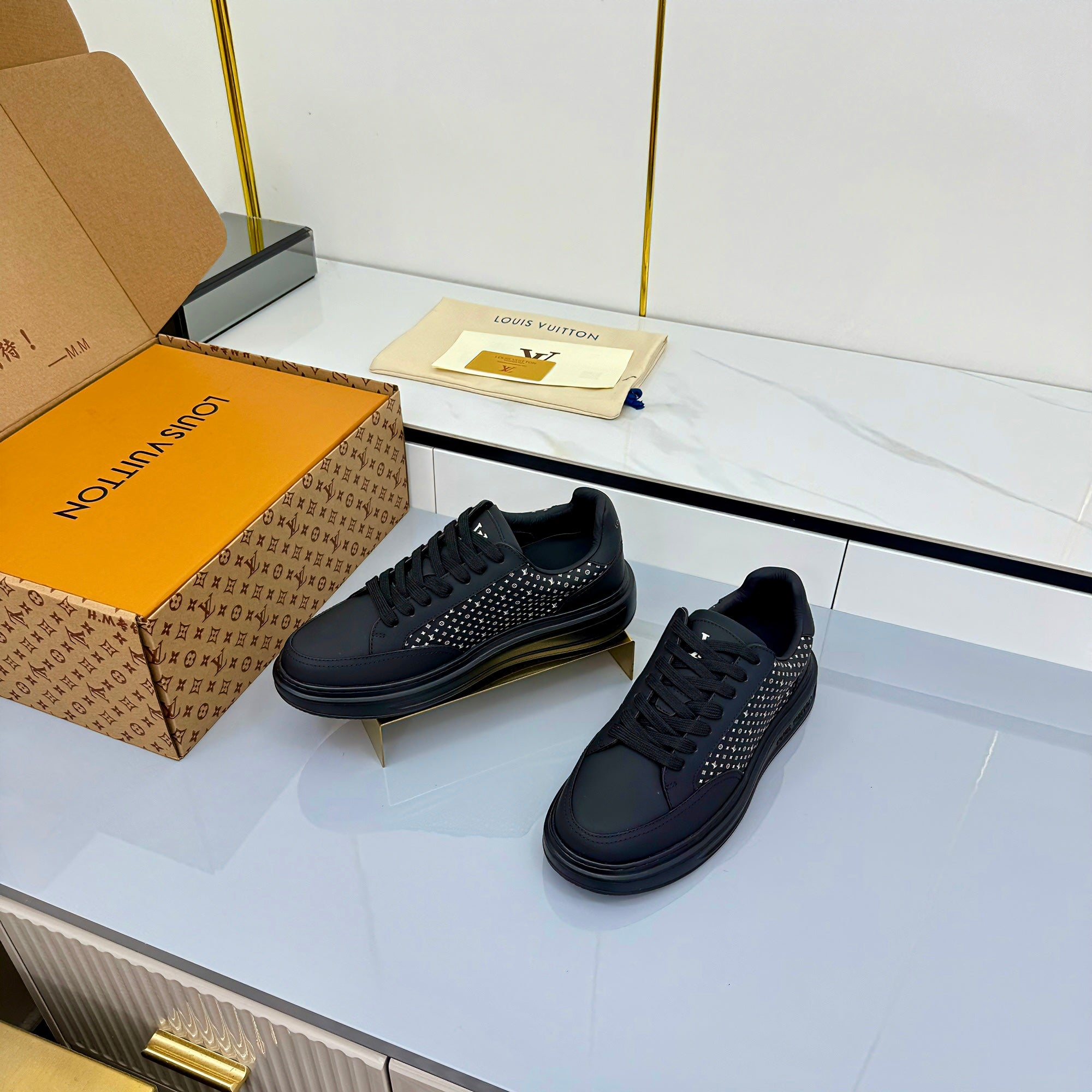 Z2Q95E131 Popular high-quality  Shoes