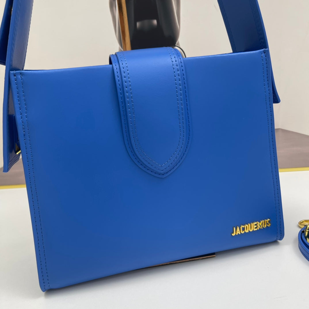 B1P36A25 Popular leather bag