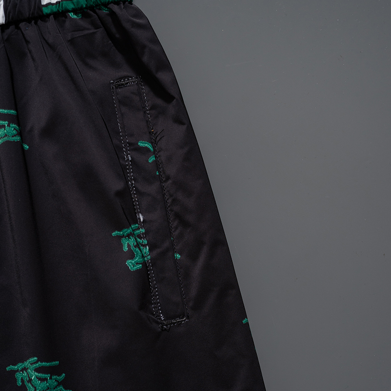 U1N36R13 Popular shorts