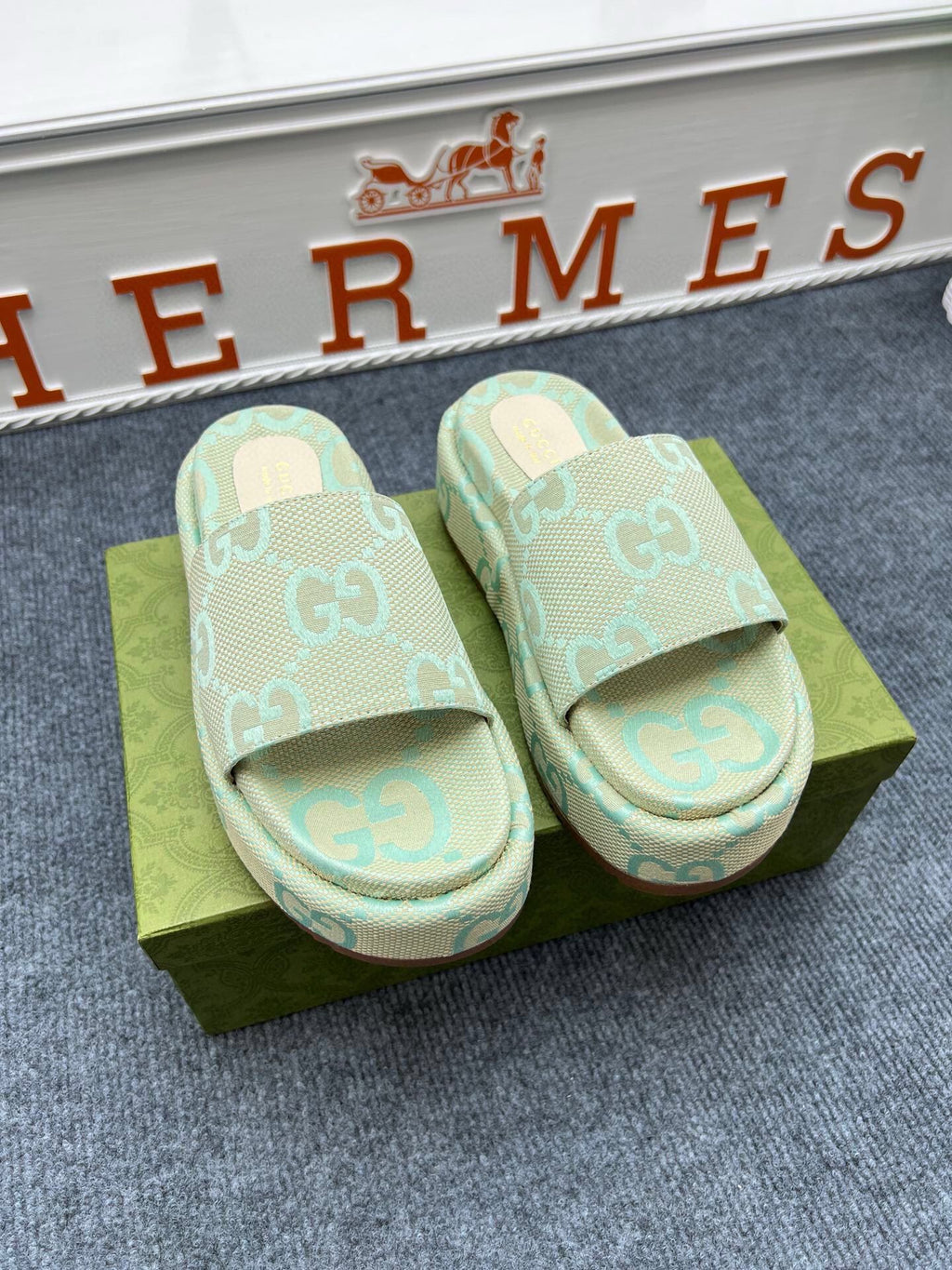 Z5ZB122 Popular slippers  Sole thickness 5.5cm