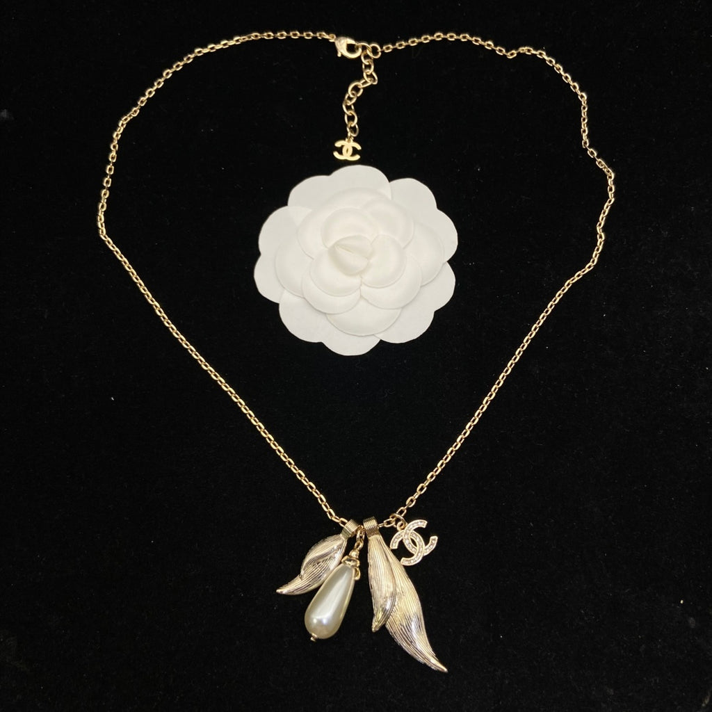 X1Q85C240X Popular Necklace