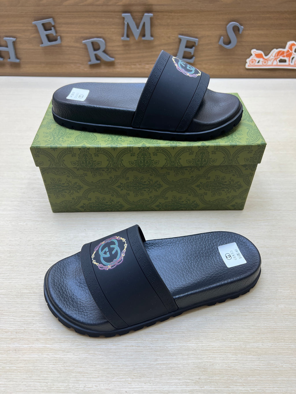 Z5R66B27 Popular Slippers