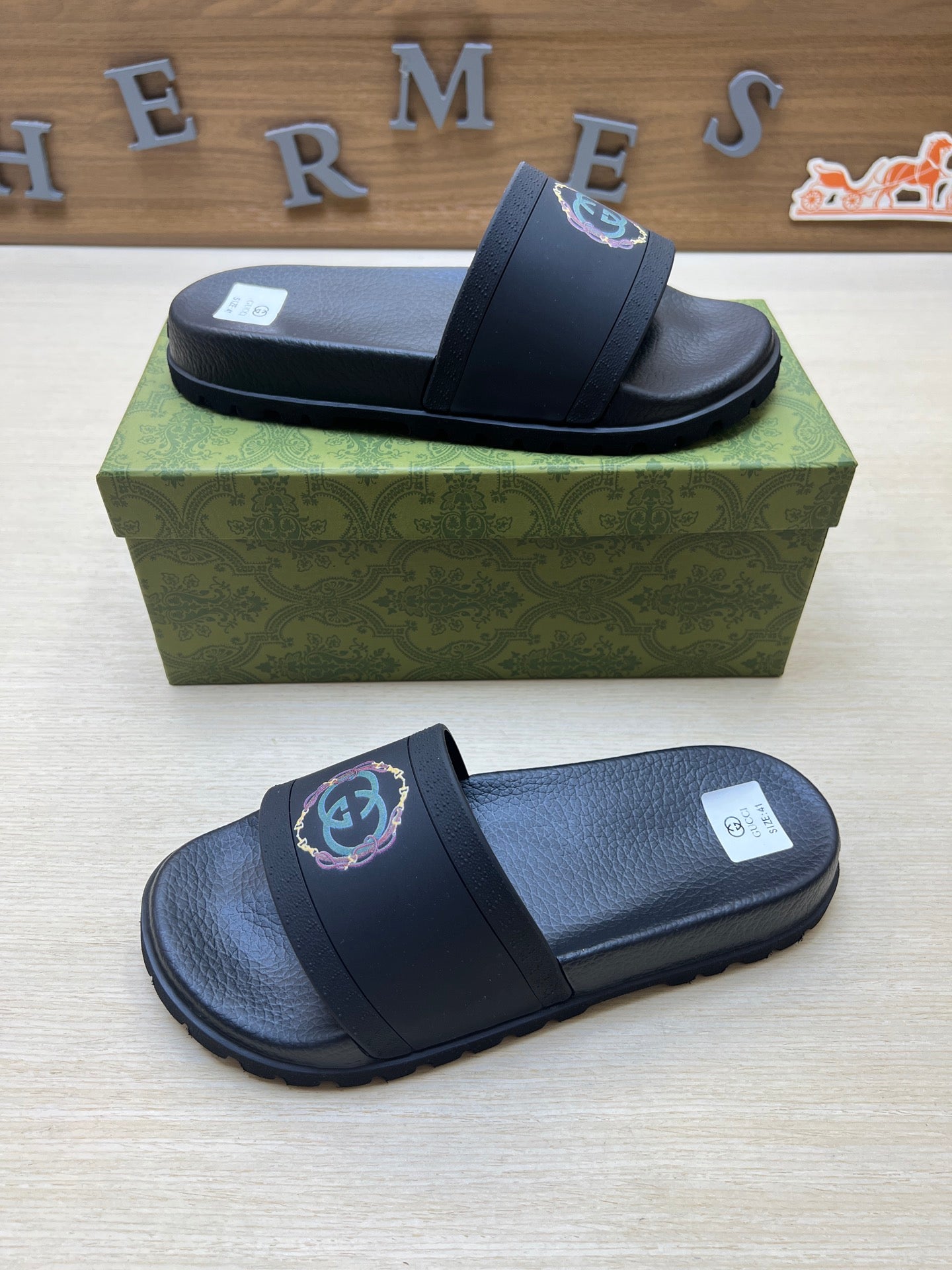 Z5R66B27 Popular Slippers