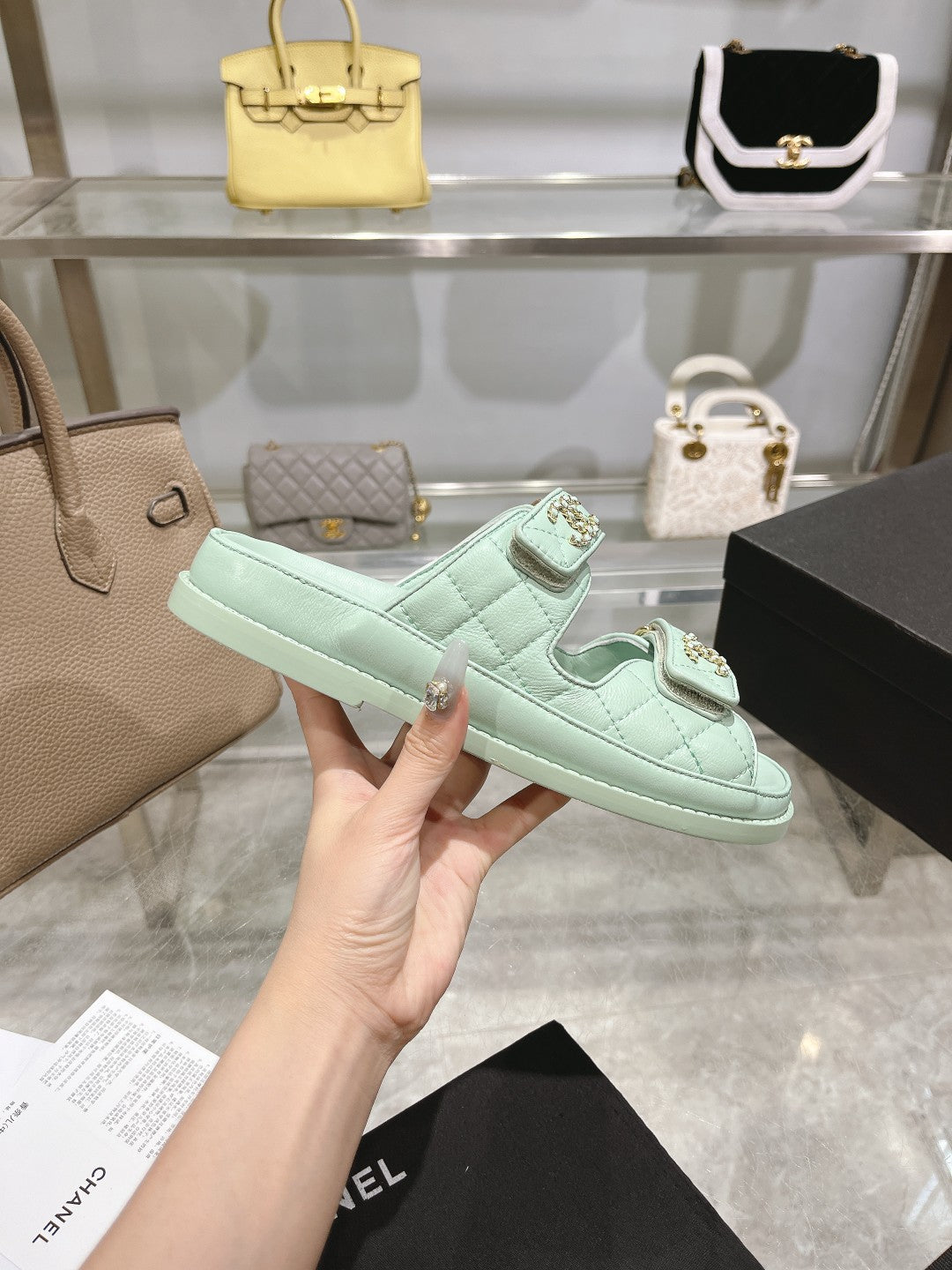 Z2R45C6  Popular leather shoes