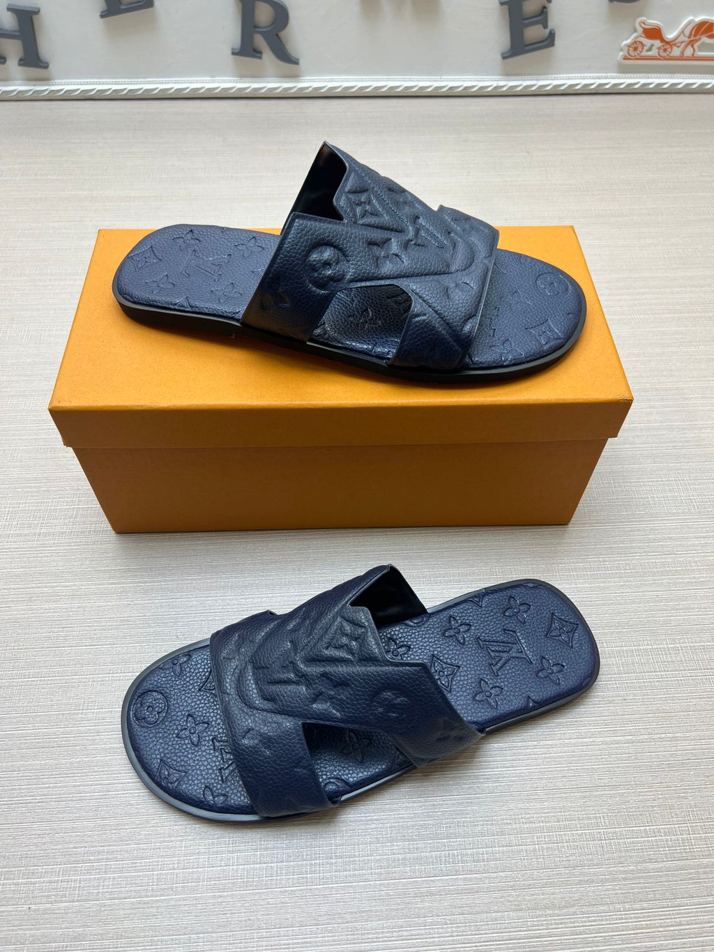 Z5ZE34 Popular slippers