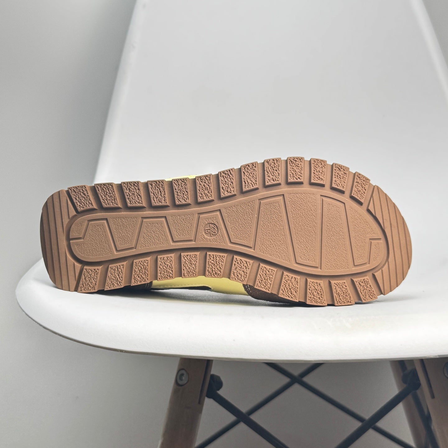 Z4Q95U53  Popular  shoes
