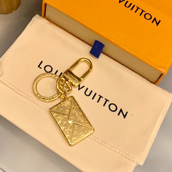 A1Q105E18 Popular bag 's charms accessories