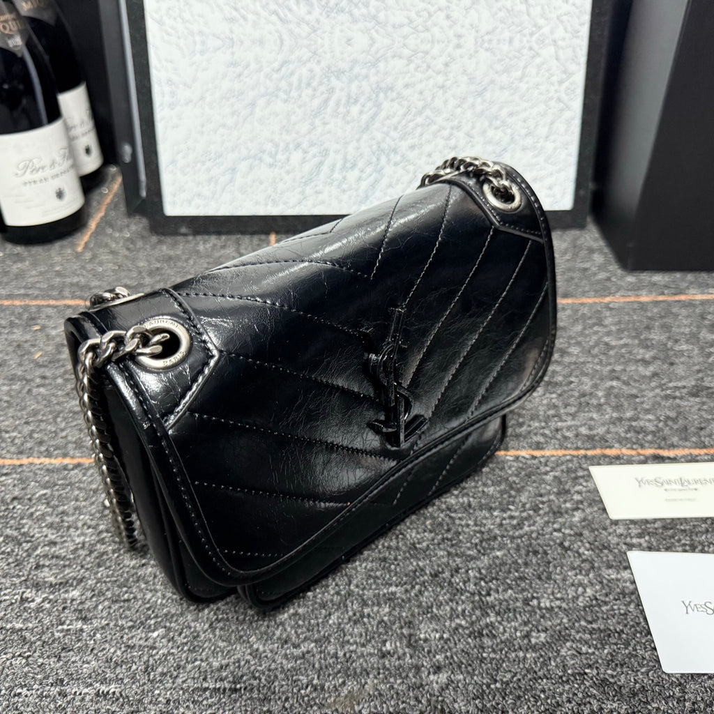 B1R76SL17 Popular leather bag