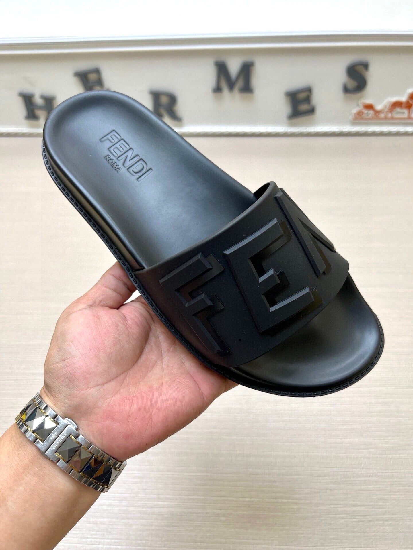 Z5Z35F281  Popular Slippers