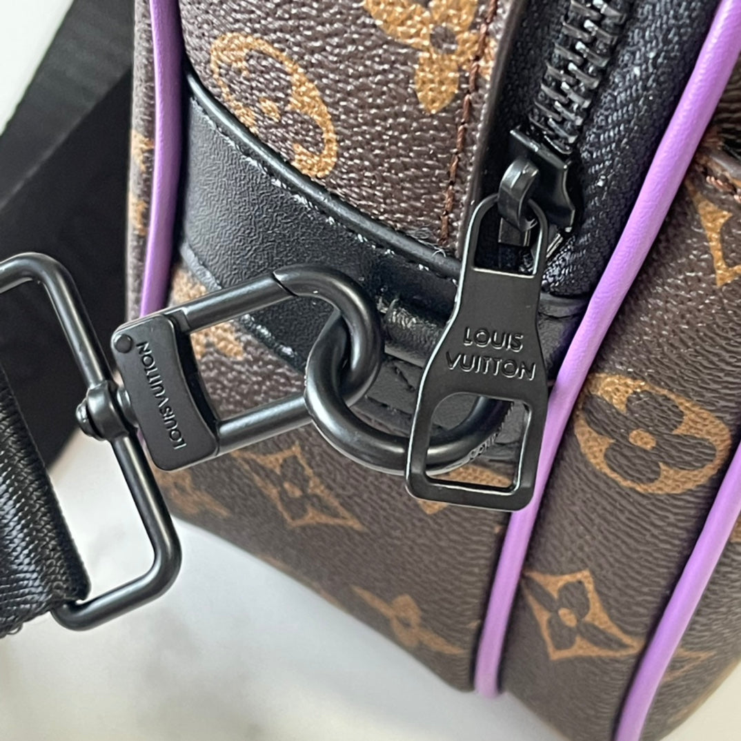 B1W15E38 Popular  leather bag