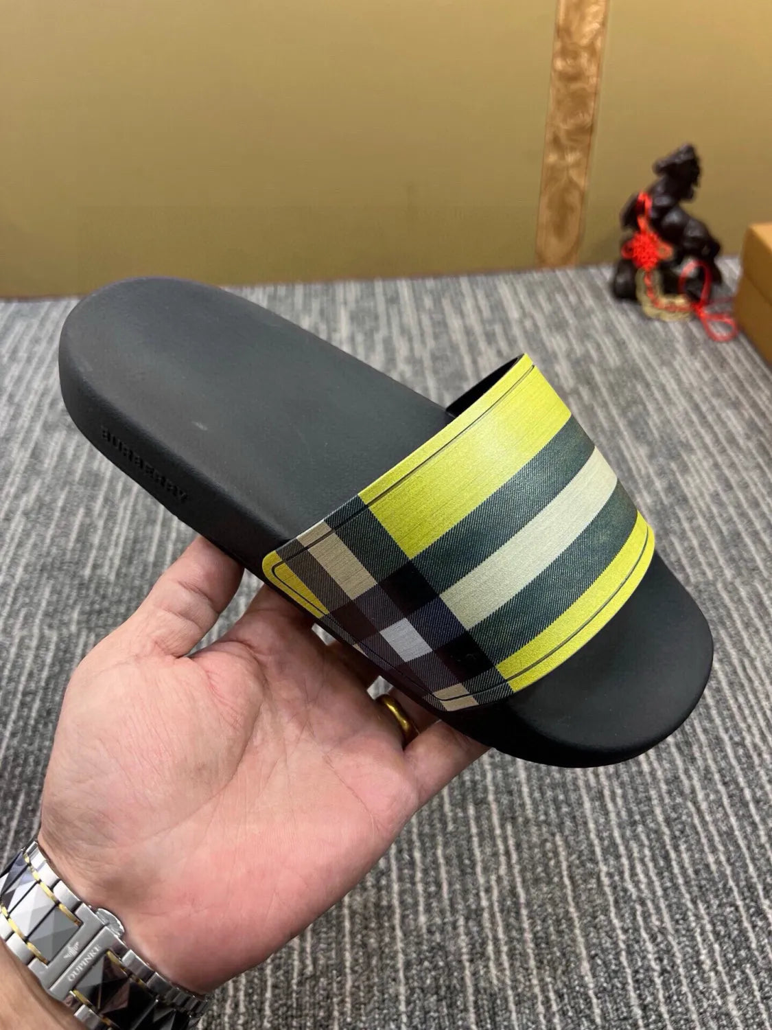 Z5Z35R258 Popular Slippers