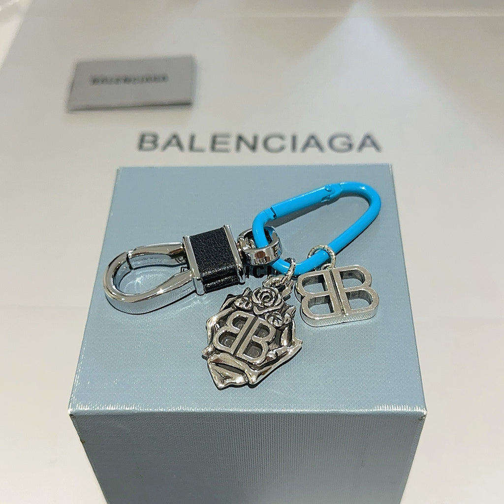 A1Z105J73 Popular bag 's charms accessories