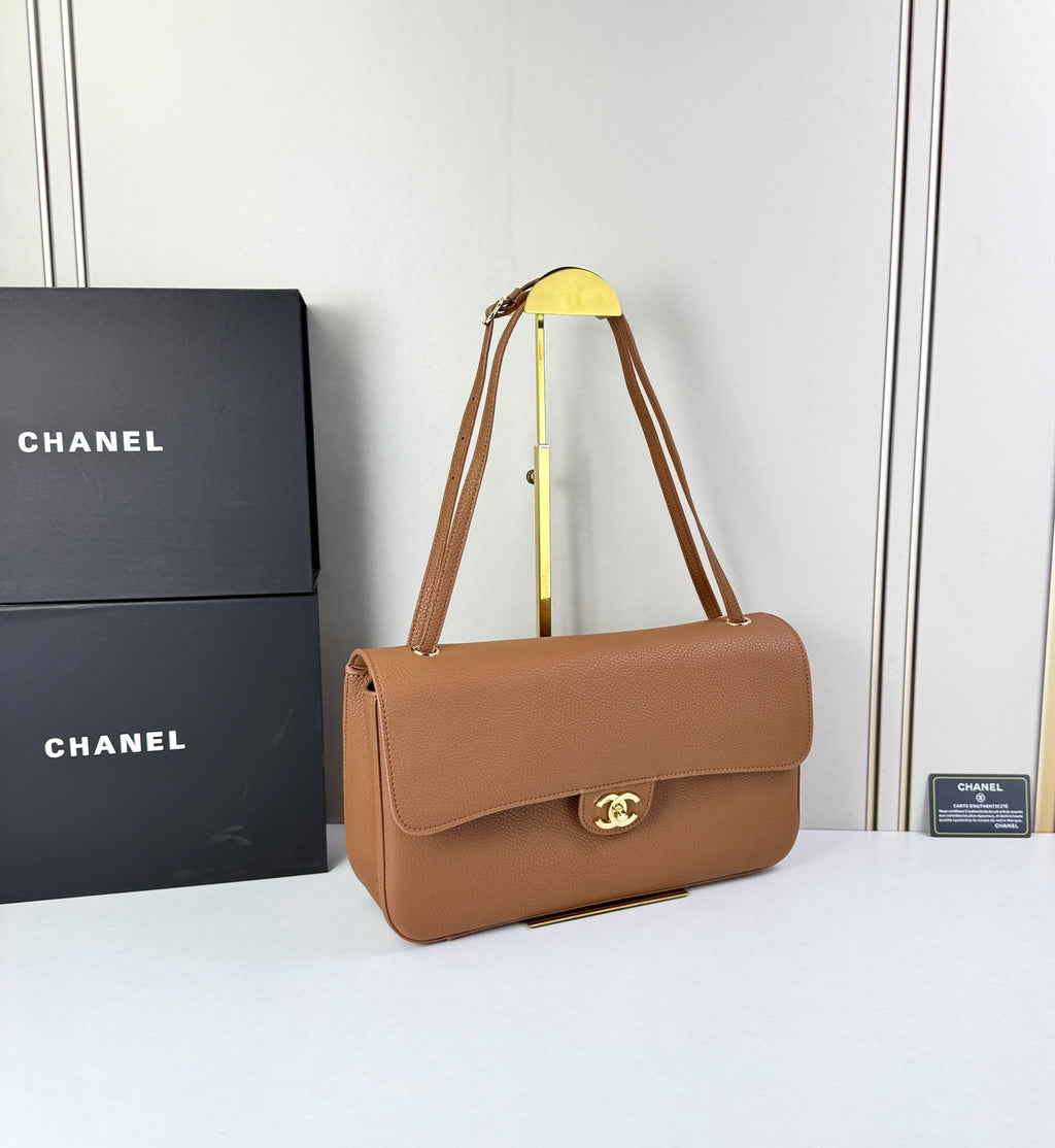 B1R76C35 Popular leather bag