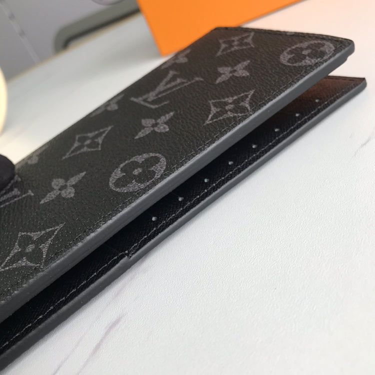 B1X31E2 Popular leather wallets