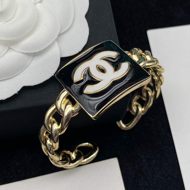 X1X83C567K  Popular bracelet