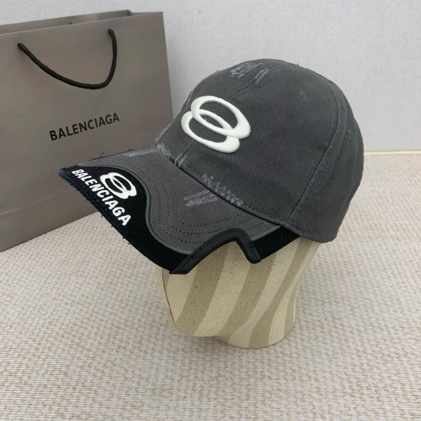 M1N65J8 Popular  hats