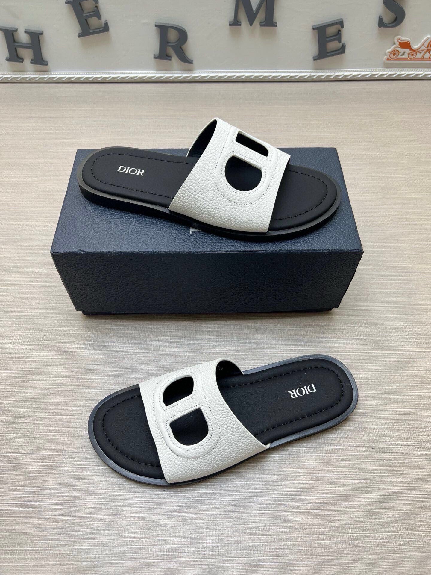 Z5Z35D306 Popular Slippers