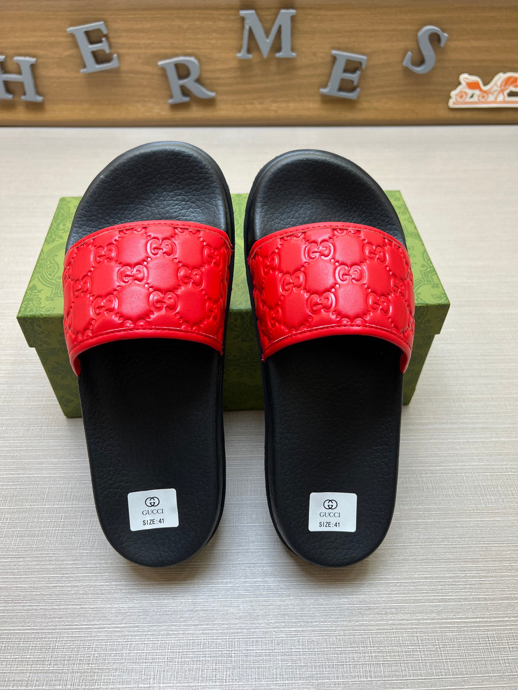 Z5X76B5  Popular slippers