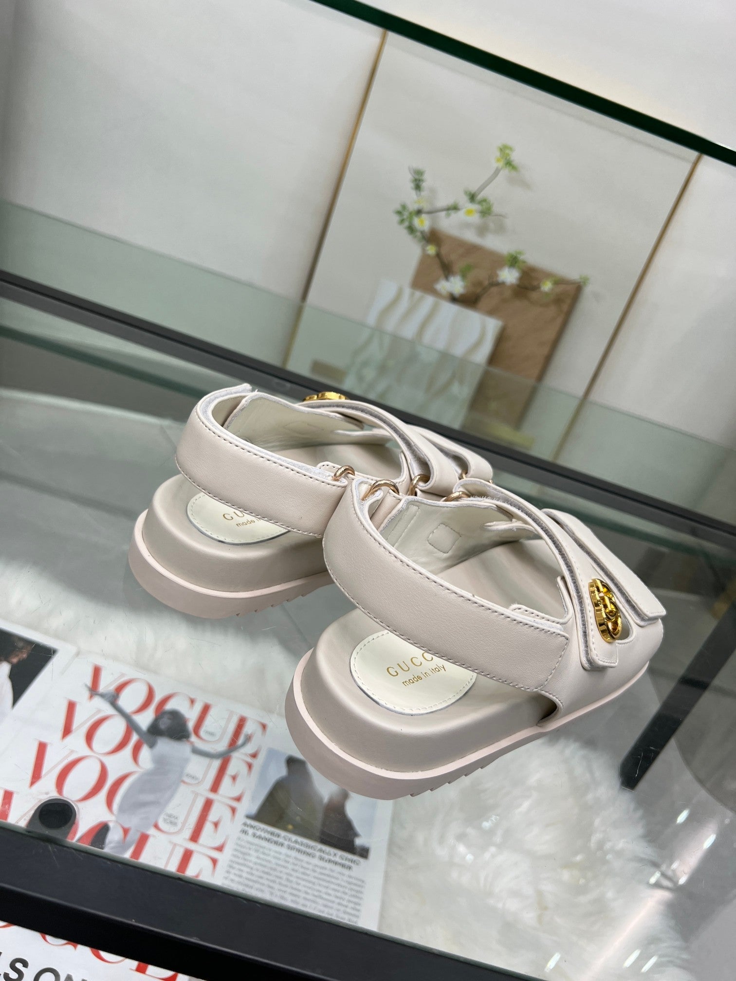 Z2R55B11 Popular high-quality shoes