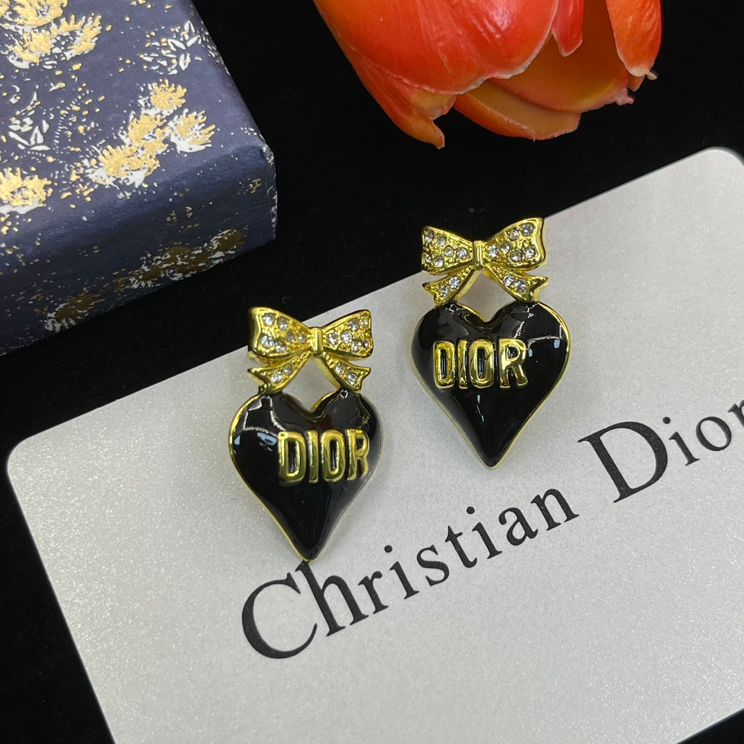 X1Z94D772E Popular  Earrings
