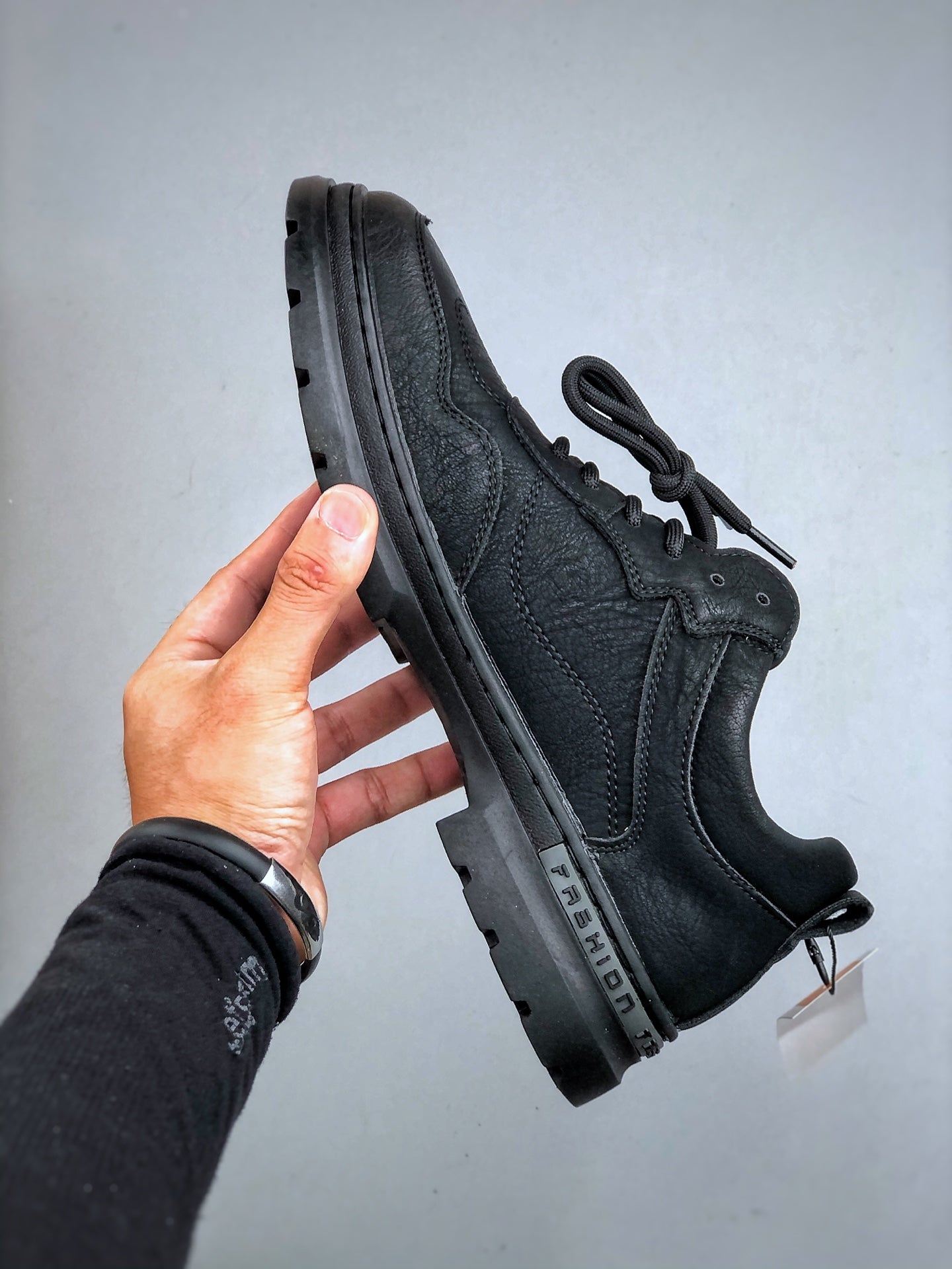Z4Q95A84 Popular Shoes