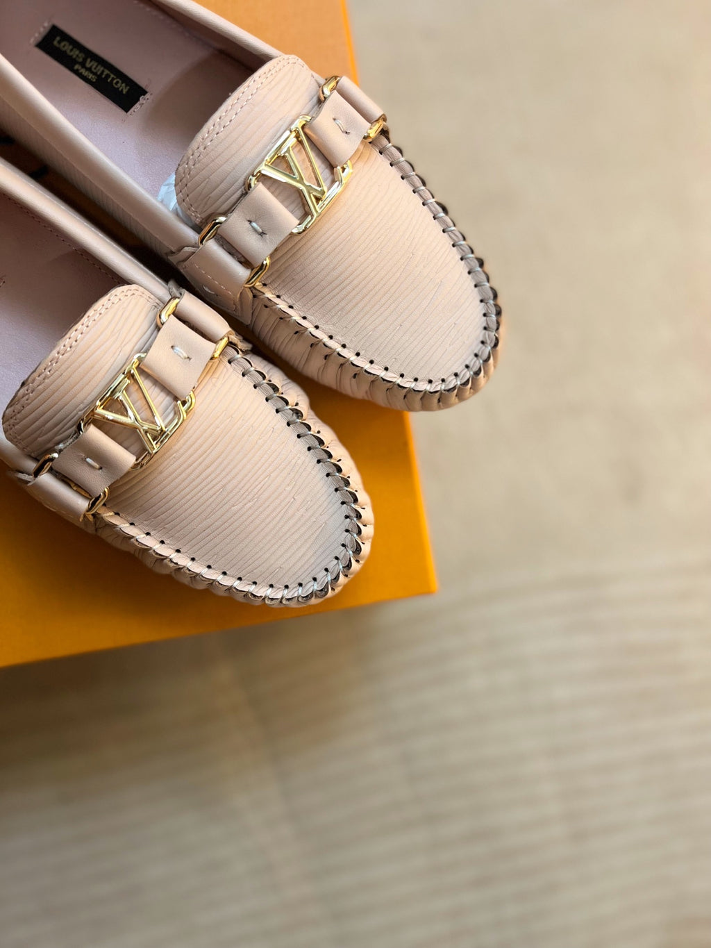 Z2Q95E98 Popular high-quality leather shoes