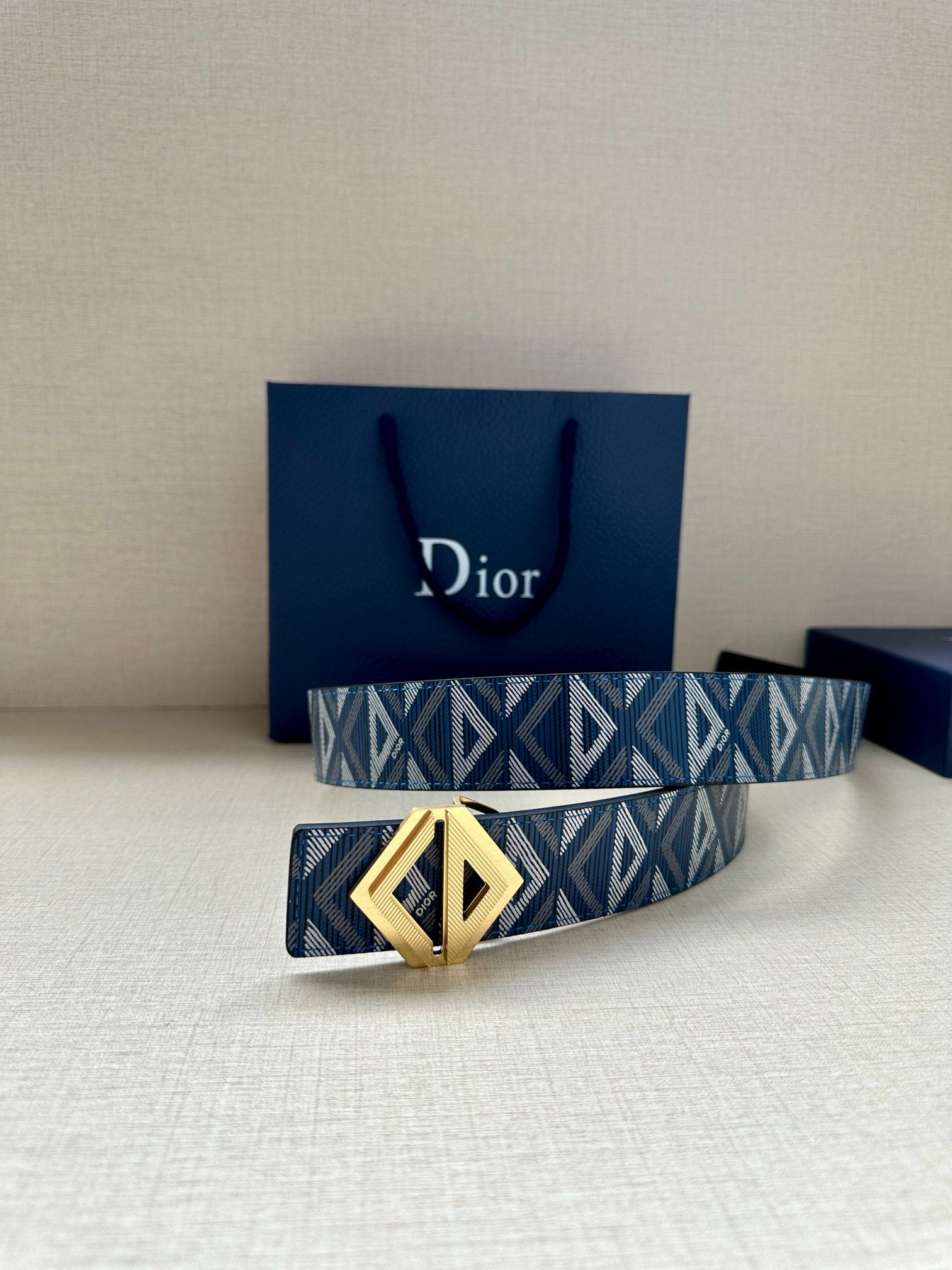 P1Q115D52 Popular High quality belt With full package