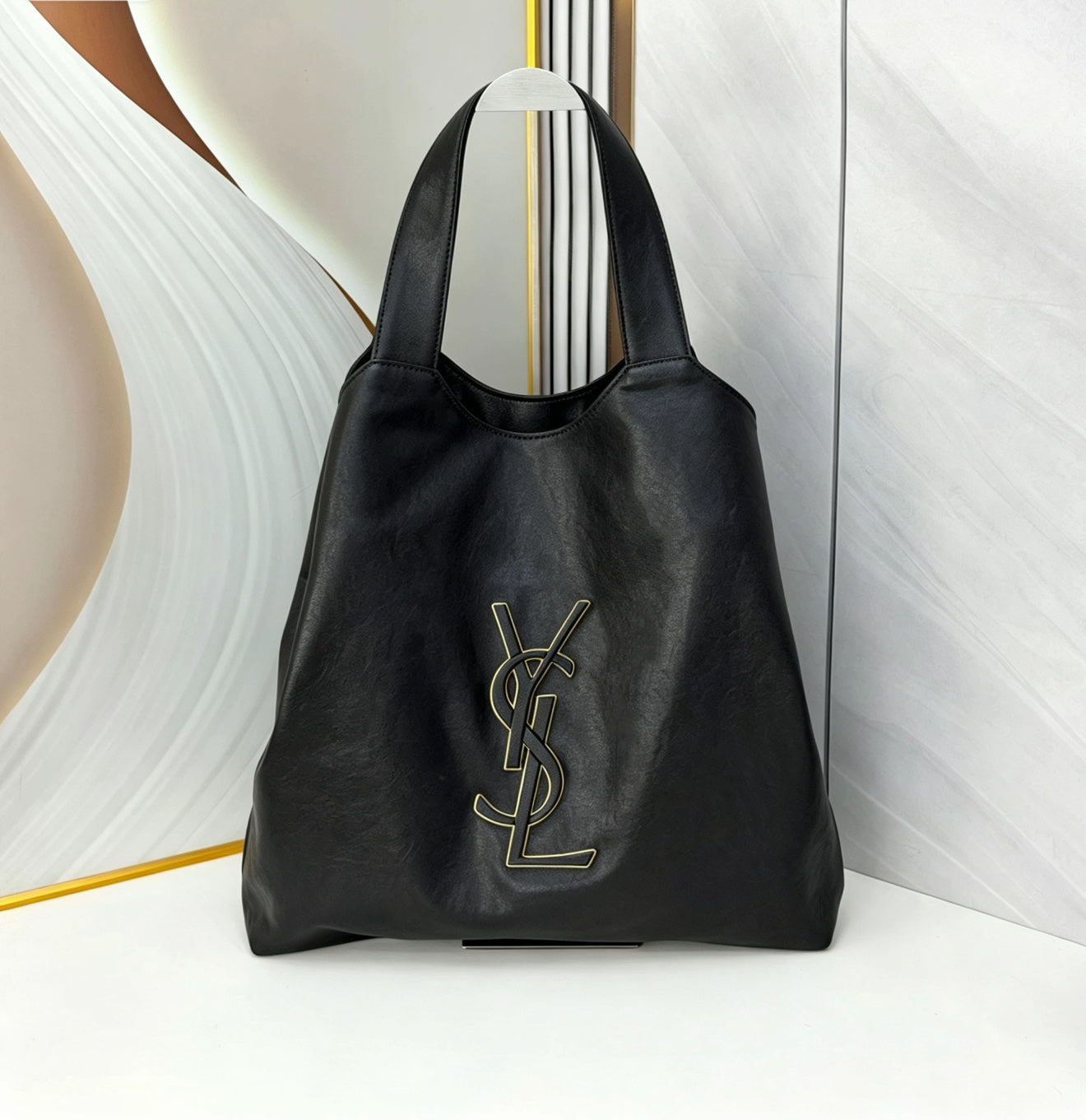 B1R76SL24 Popular leather bag