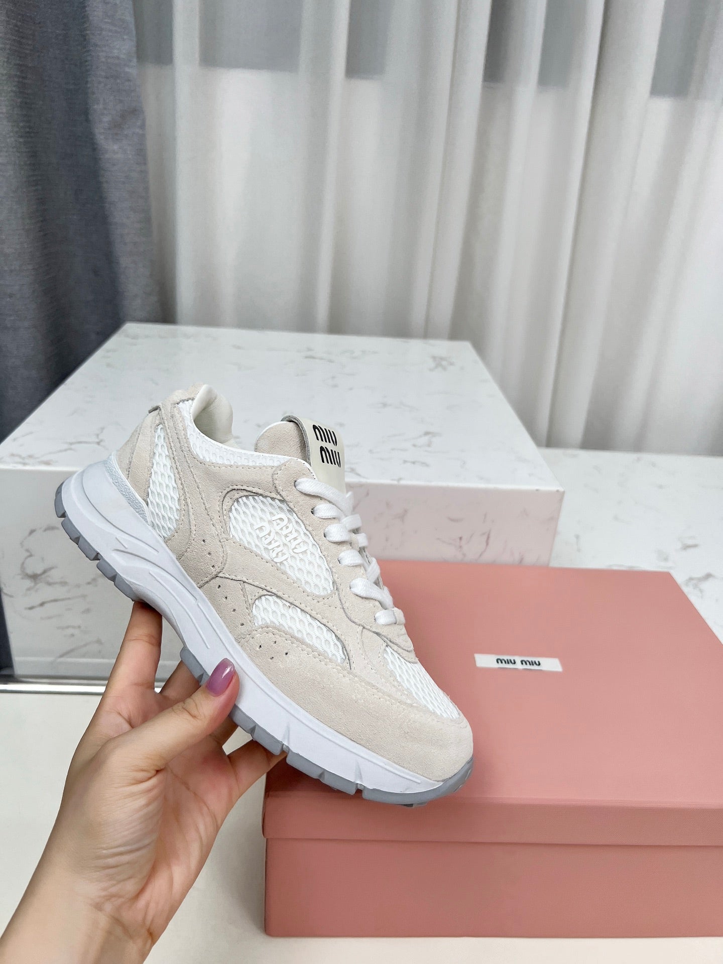 Z2Z85A47  Popular high quality shoes
