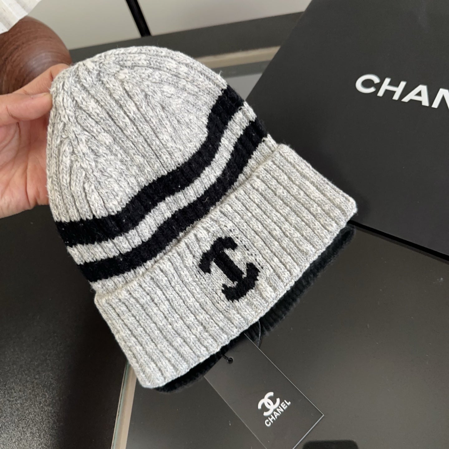 M1R86C24 Popular hats