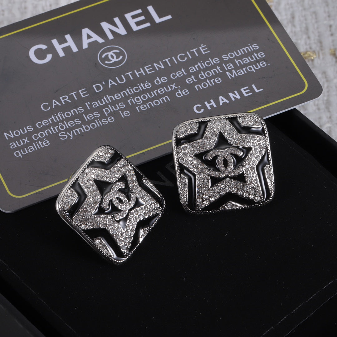 X1Z54C268E Popular Earrings